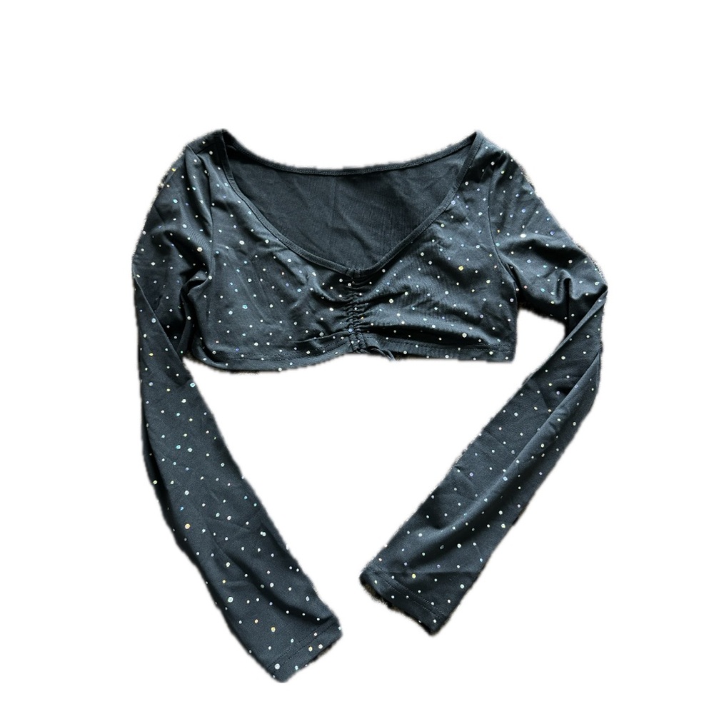 black long sleeved sequin crop top <3